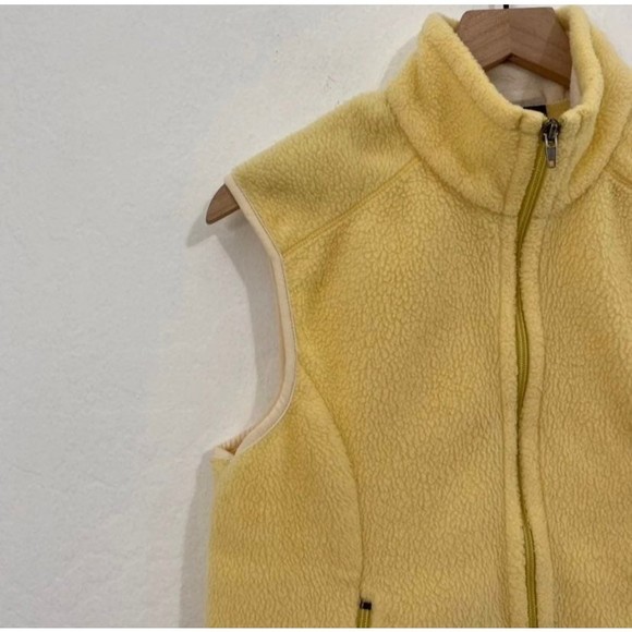 Patagonia Women's L Synchilla Yellow Full Zip Fleece Mock Neck Vest Sleeveless P - Picture 2 of 6